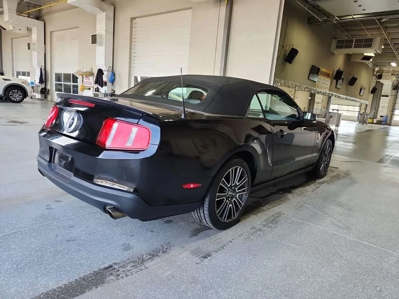 Ford Mustang, снимка 3 - Автомобили и джипове - 56687728