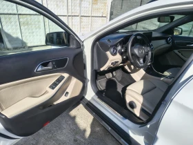 Mercedes-Benz GLA 200d 4Matic Sport 2016г, снимка 9