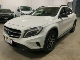 Mercedes-Benz GLA 200d 4Matic Sport 2016г, снимка 1