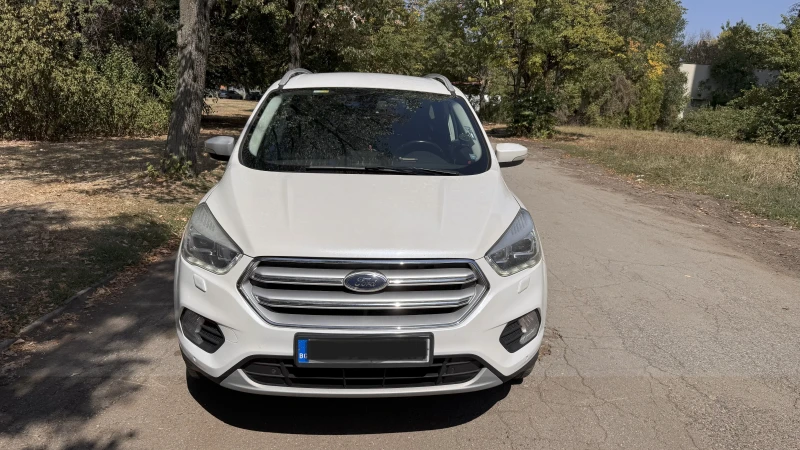 Ford Kuga Титаниум, снимка 4 - Автомобили и джипове - 52542918