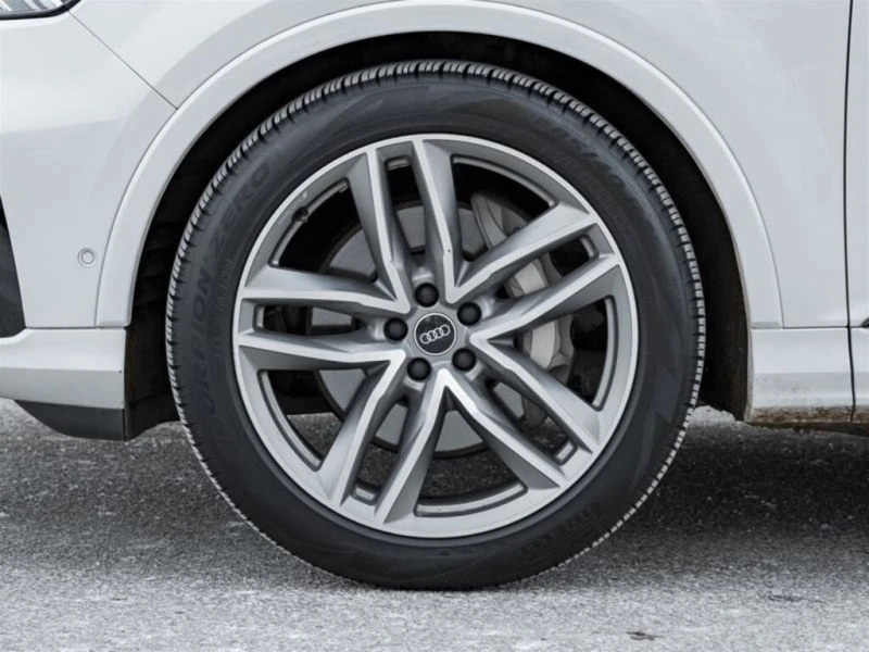 Audi Q7 * Technik 55 TFSI quattro * CARFAX * ЦЕНА ДО БГ, снимка 4 - Автомобили и джипове - 52794066