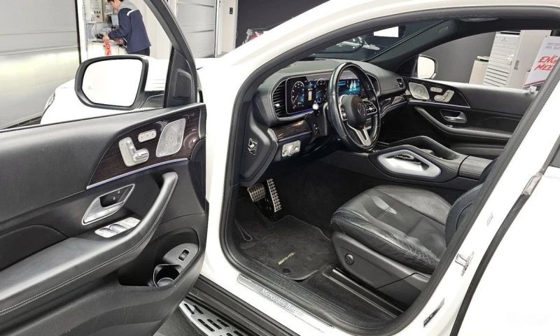 Mercedes-Benz GLE 400, снимка 10 - Автомобили и джипове - 53464777