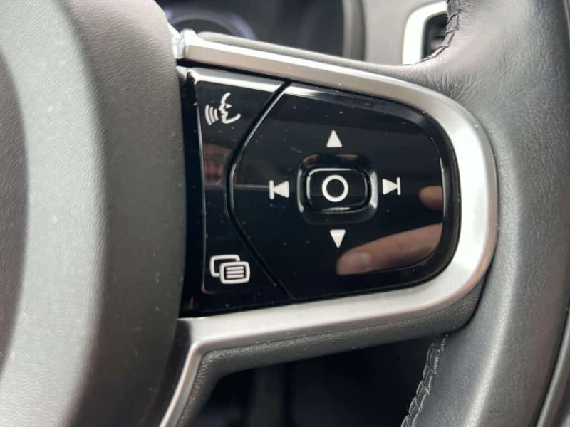 Volvo Xc90 * Momentum | 2 SETS OF TIRES/RIMS | 7 PASSENGER * , снимка 17 - Автомобили и джипове - 53597137