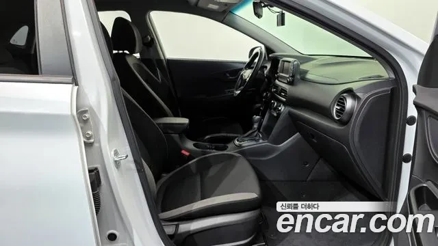 Hyundai Kona 1.6 Turbo 4X4, снимка 11 - Автомобили и джипове - 54753919