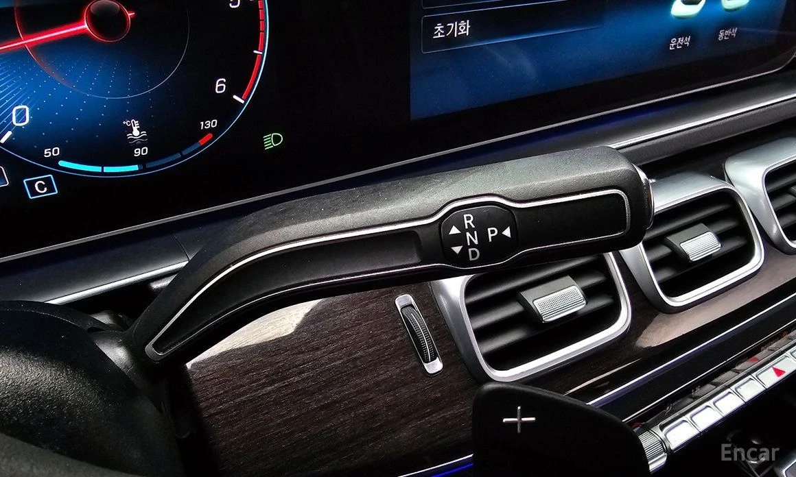 Mercedes-Benz GLE 400  - изображение 9