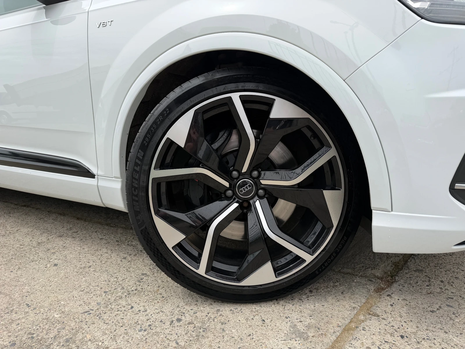 Audi SQ7 4.0 V8T quattro, снимка 3 - Автомобили и джипове - 53796895