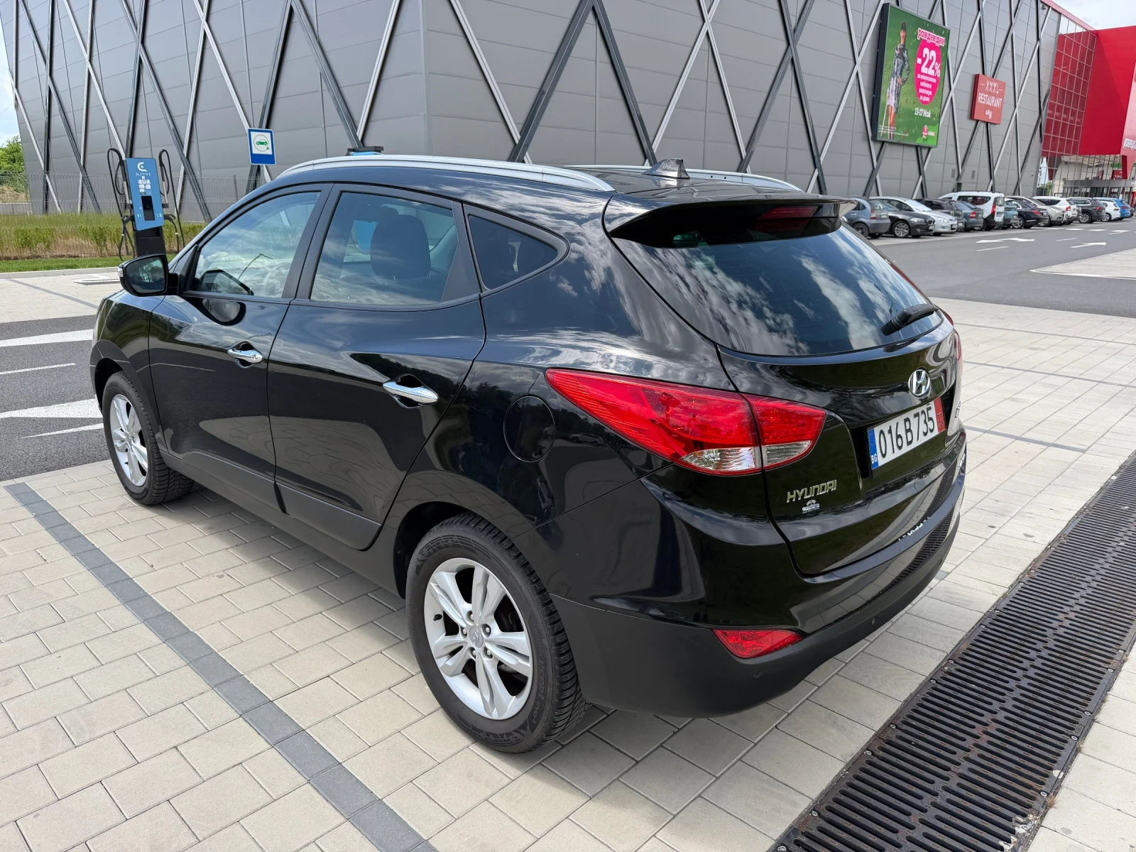 Hyundai IX35, снимка 4 - Автомобили и джипове - 54520765