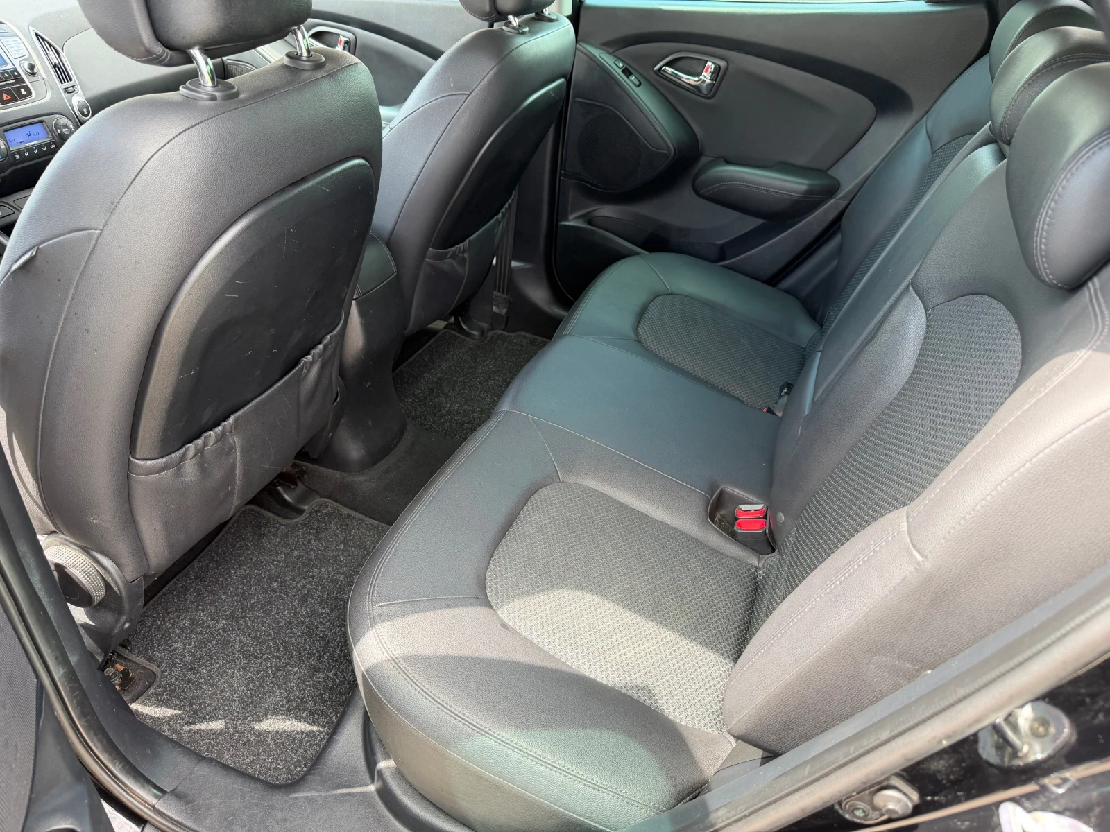 Hyundai IX35, снимка 9 - Автомобили и джипове - 54520765