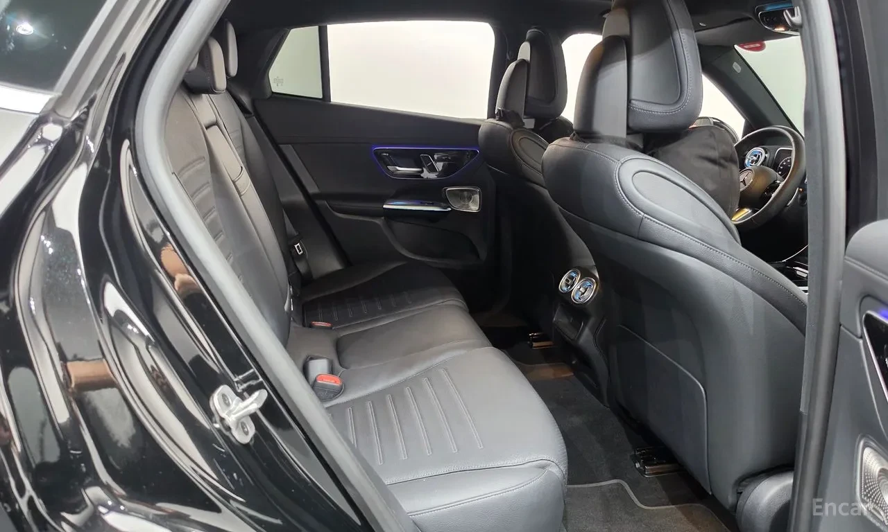 Mercedes-Benz GLC 300 4MATIC Coupe, ЦЕНА до БГ, снимка 12 - Автомобили и джипове - 56249637