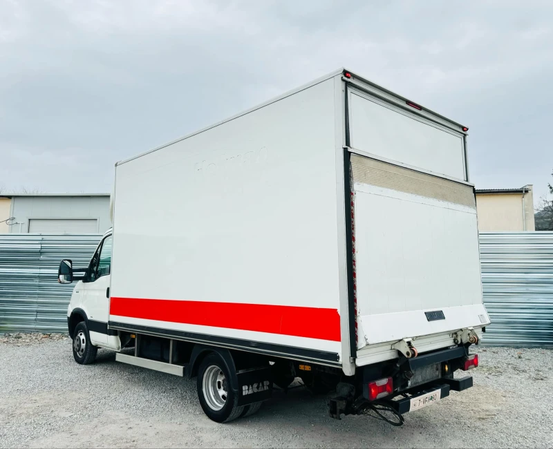 Iveco Daily 3.0tdi Падащ борд, клима, 4.2м фургон , снимка 4 - Бусове и автобуси - 49627153