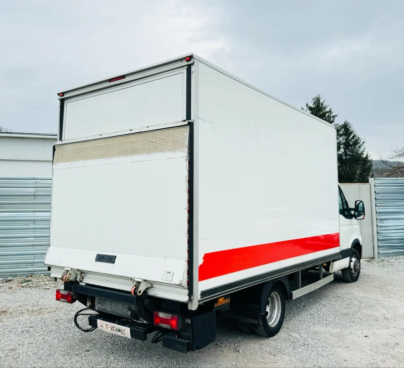 Iveco Daily 3.0tdi Падащ борд, клима, 4.2м фургон , снимка 3 - Бусове и автобуси - 49627153