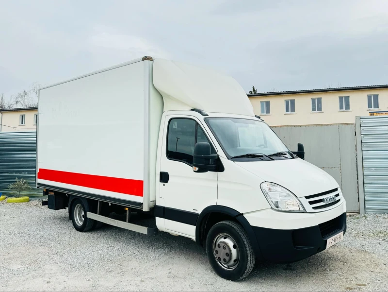 Iveco Daily 3.0tdi Падащ борд, клима, 4.2м фургон , снимка 2 - Бусове и автобуси - 49627153