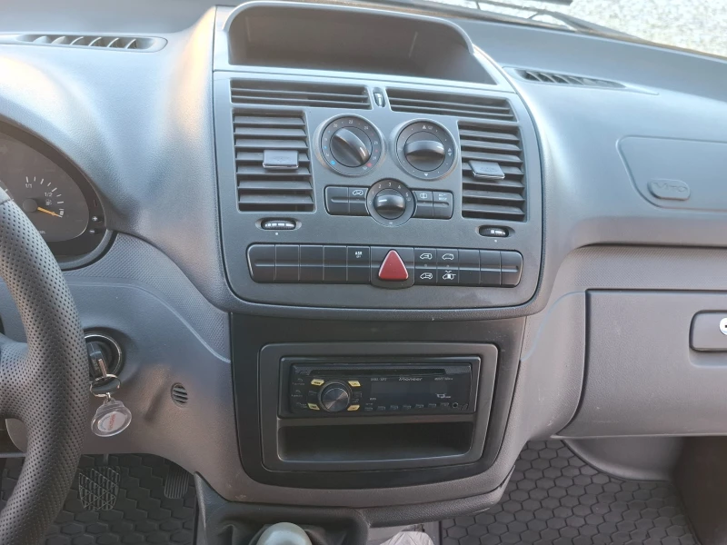 Mercedes-Benz Vito 111CDI/646/Клима/Внос Италия, снимка 9 - Бусове и автобуси - 52736031