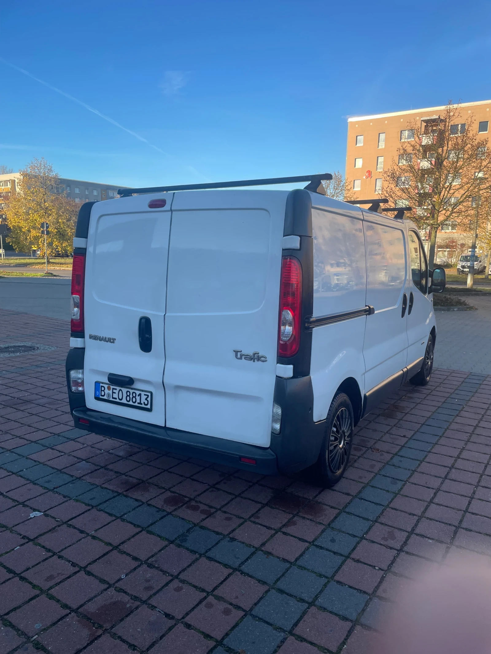 Renault Trafic, снимка 4 - Бусове и автобуси - 53981367