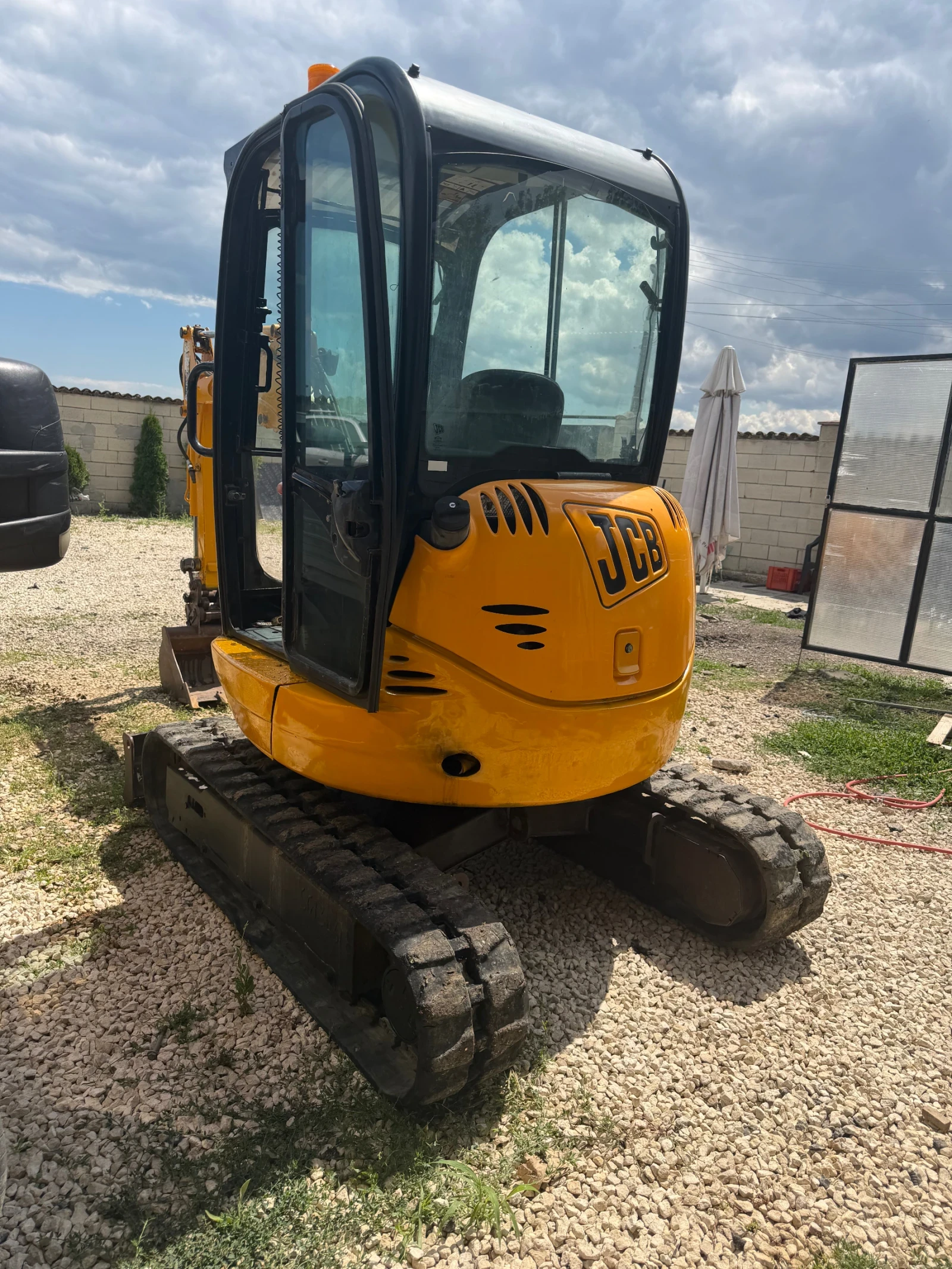 Багер JCB 8025, снимка 3 - Индустриална техника - 56077851