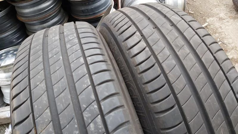 Гуми Летни 215/65R17, снимка 2 - Гуми и джанти - 28767554