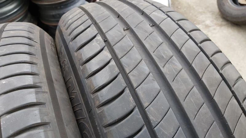 Гуми Летни 215/65R17, снимка 4 - Гуми и джанти - 28767554