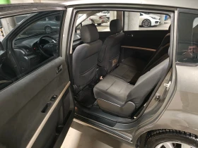 Toyota Corolla verso, снимка 13