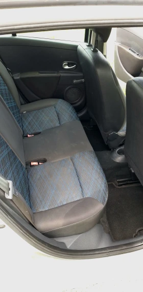 Renault Clio 1.5DCI 86кс.  - 1999 € / 3909.70 лв. - 98914164 9