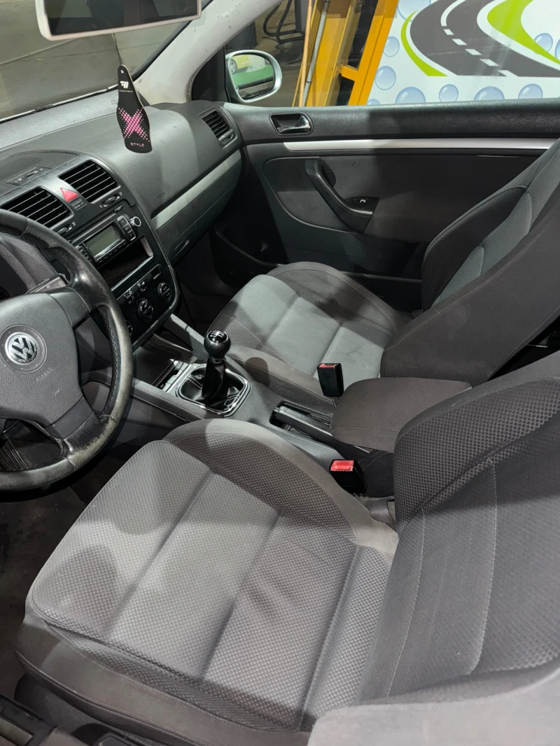 VW Golf, снимка 5 - Автомобили и джипове - 47389038