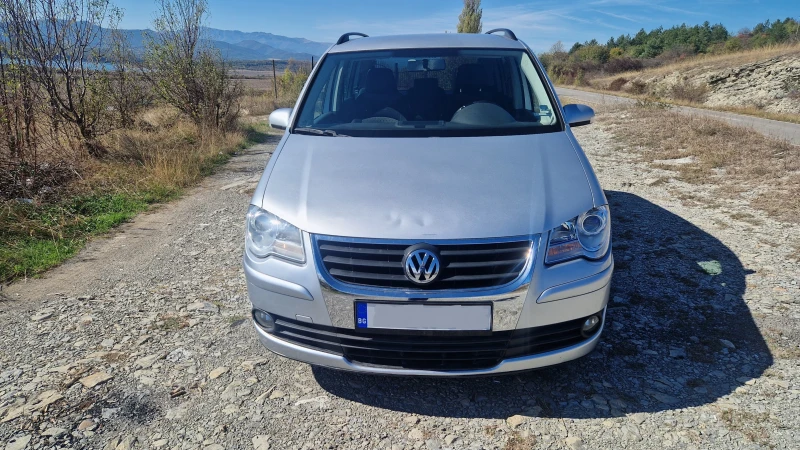 VW Touran TDI, снимка 2 - Автомобили и джипове - 47565720