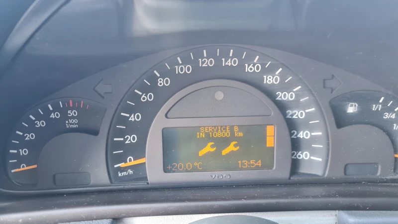 Mercedes-Benz C 220 2.2 , снимка 11 - Автомобили и джипове - 47787026