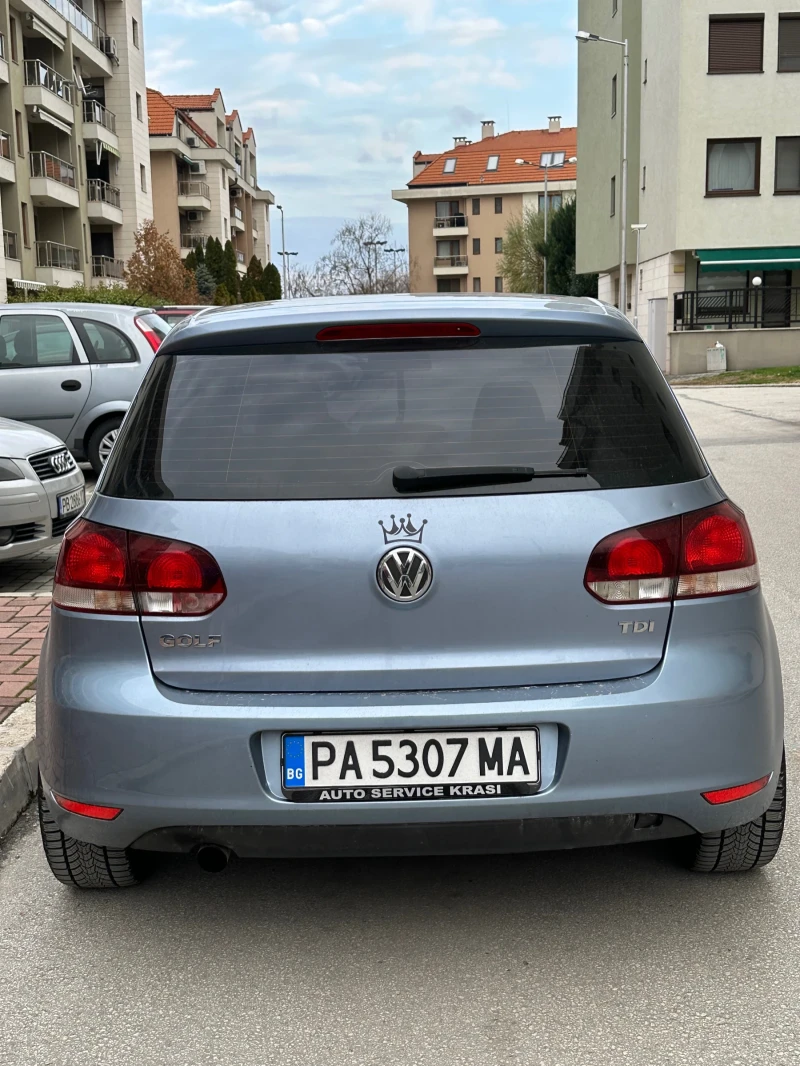 VW Golf 1.6, снимка 4 - Автомобили и джипове - 48043878