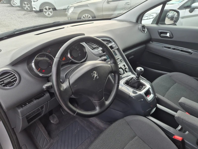 Peugeot 5008 1.6 HDI, снимка 8 - Автомобили и джипове - 48916193