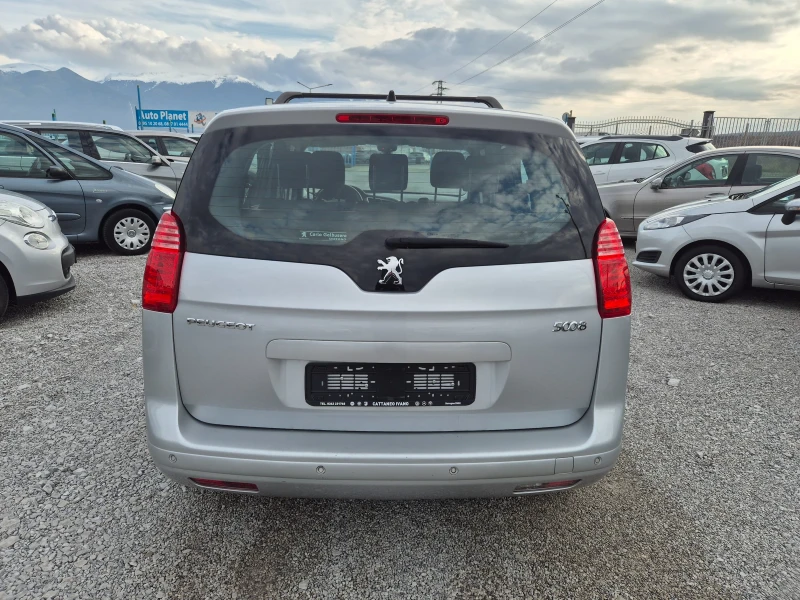 Peugeot 5008 1.6 HDI, снимка 5 - Автомобили и джипове - 48916193