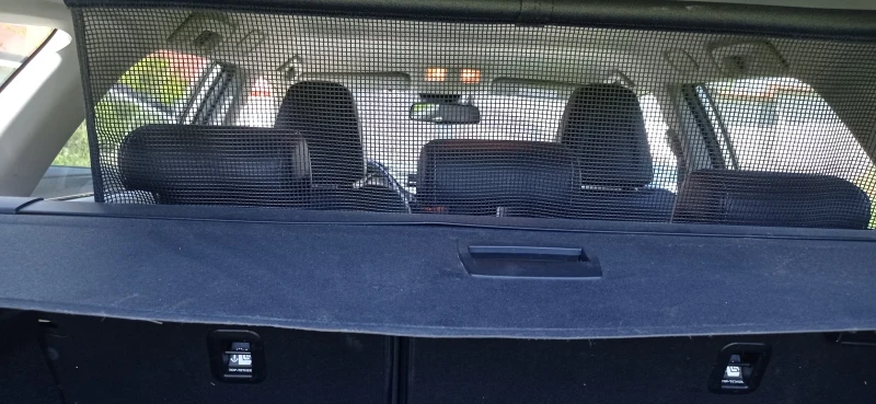 Toyota Auris 1, 6 D4D, снимка 8 - Автомобили и джипове - 50028427