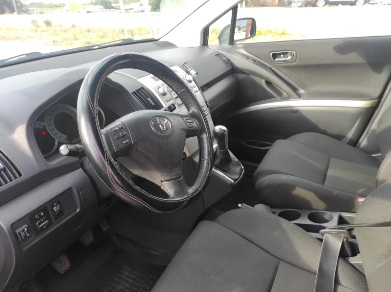 Toyota Corolla verso, снимка 7 - Автомобили и джипове - 52104160