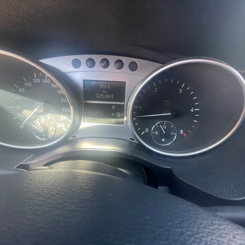 Mercedes-Benz R 320, снимка 15 - Автомобили и джипове - 51915496