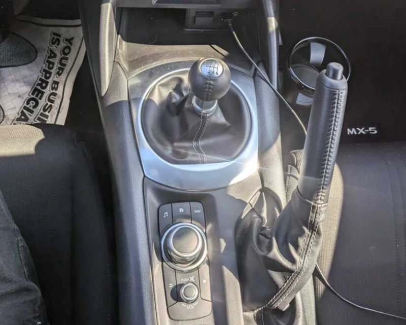 Mazda Mx-5 Автокредит* , снимка 12 - Автомобили и джипове - 52749528