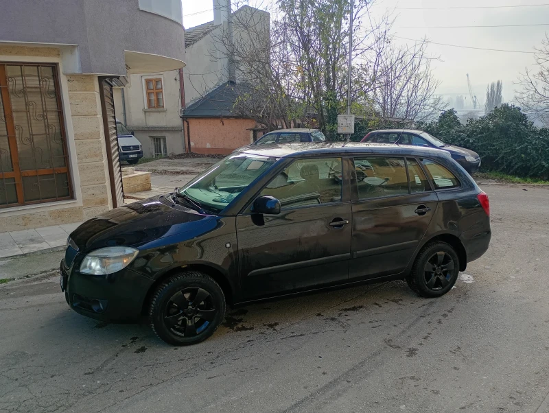 Skoda Fabia 1.4 TDi 80к.с. Климатроник, снимка 4 - Автомобили и джипове - 52898368