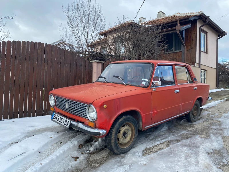 Lada 21011
