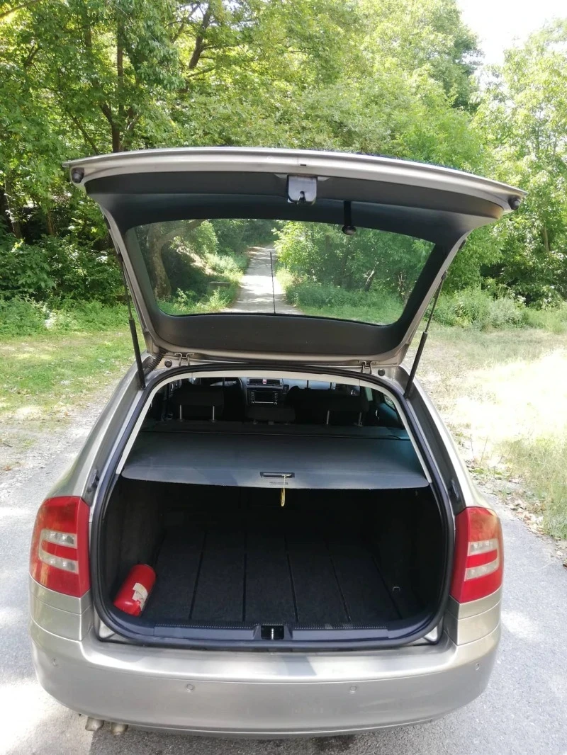 Skoda Octavia, снимка 9 - Автомобили и джипове - 53616040