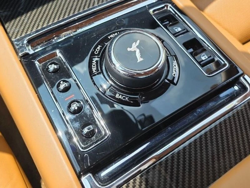 Rolls-Royce Ghost 6.7 Automatic КРАЙНА ЦЕНА: 203987 EUR, снимка 15 - Автомобили и джипове - 55966809