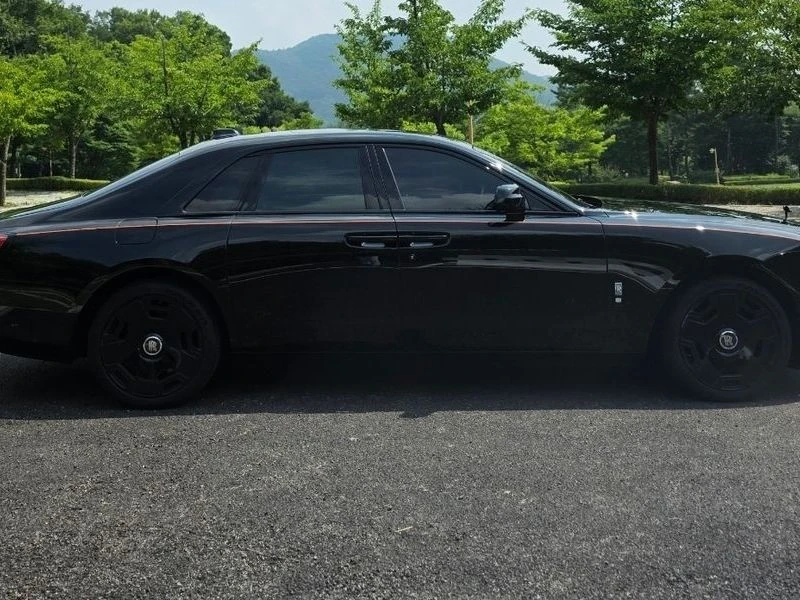 Rolls-Royce Ghost 6.7 Automatic КРАЙНА ЦЕНА: 203987 EUR, снимка 4 - Автомобили и джипове - 55966809