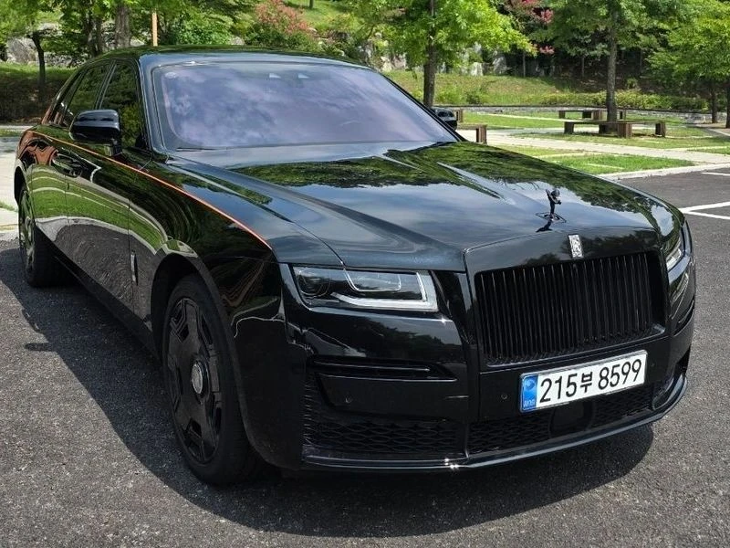 Rolls-Royce Ghost 6.7 Automatic КРАЙНА ЦЕНА: 203987 EUR, снимка 2 - Автомобили и джипове - 55966809