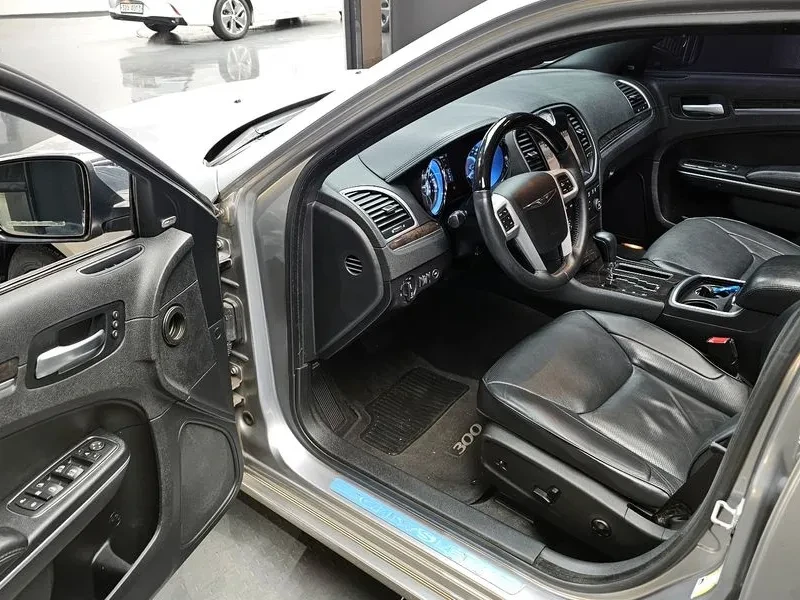 Chrysler 300c 3.6 - ���� 30% ����� | Mobile.bg � ����������� 12