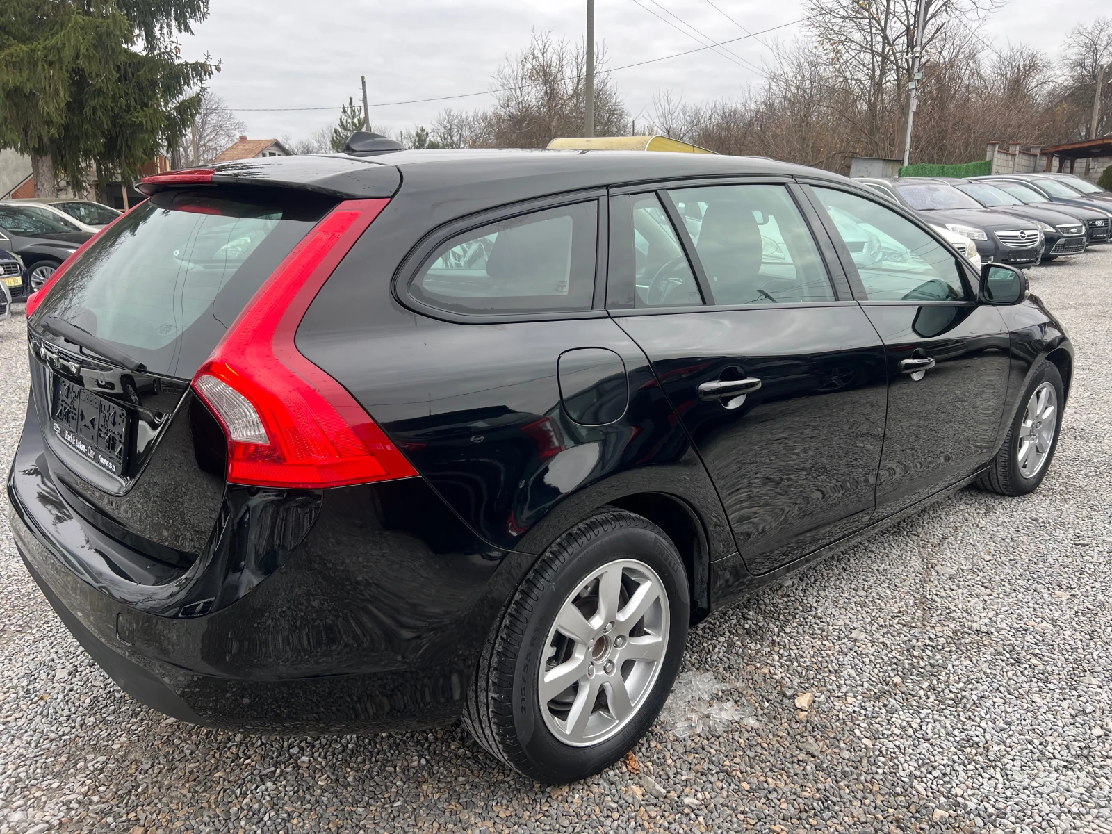 Volvo V60 2.0D3-ЕВРО 5В-6 СКОРОСТИ - изображение 6