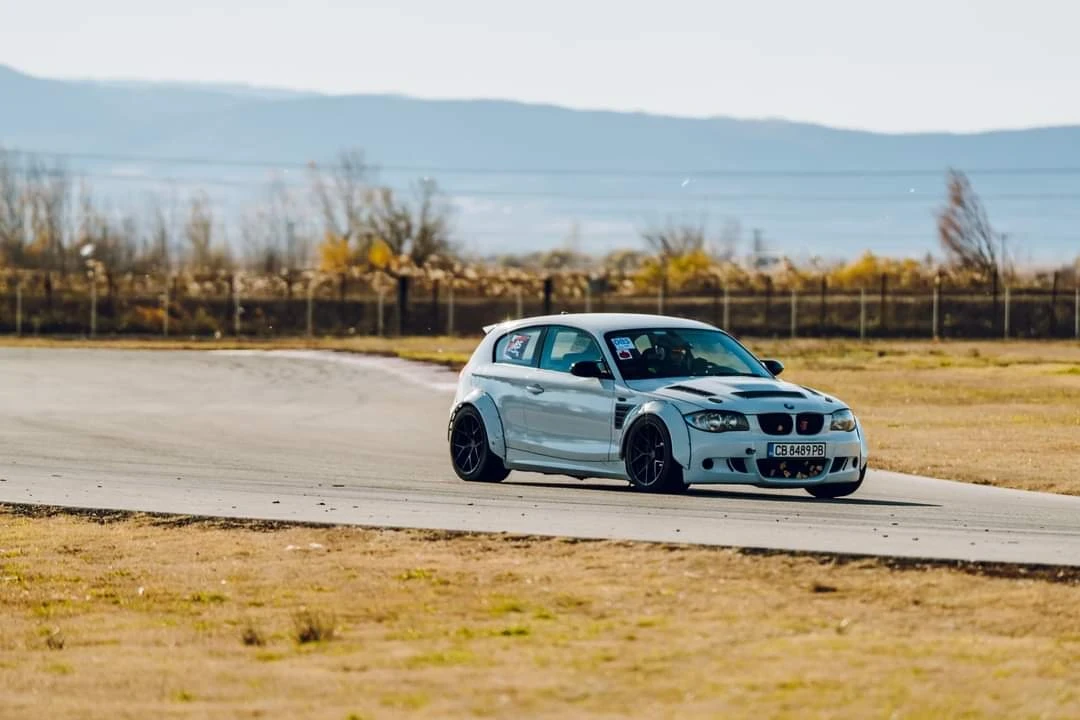 BMW 135 DCT, track car - изображение 6