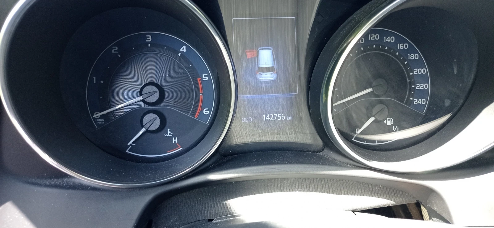 Toyota Auris 1, 6 D4D | Mobile.bg   12