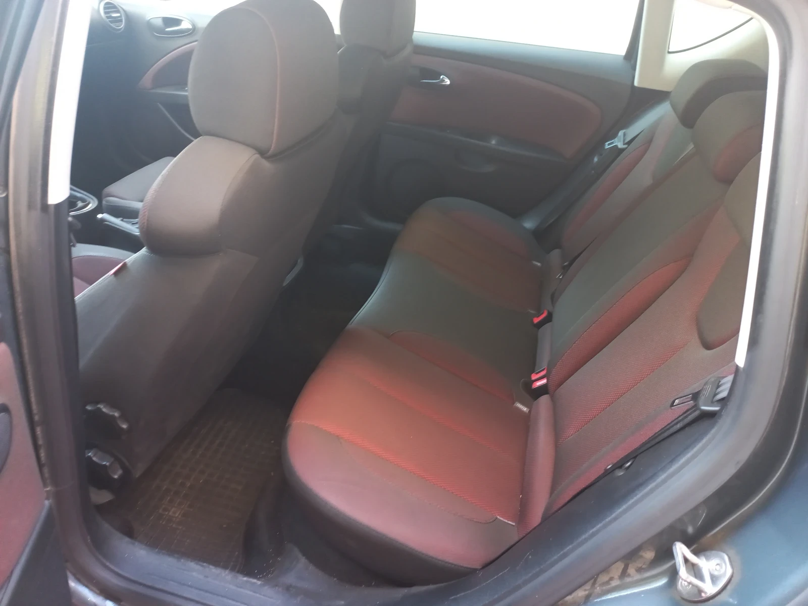 Seat Leon  - изображение 9