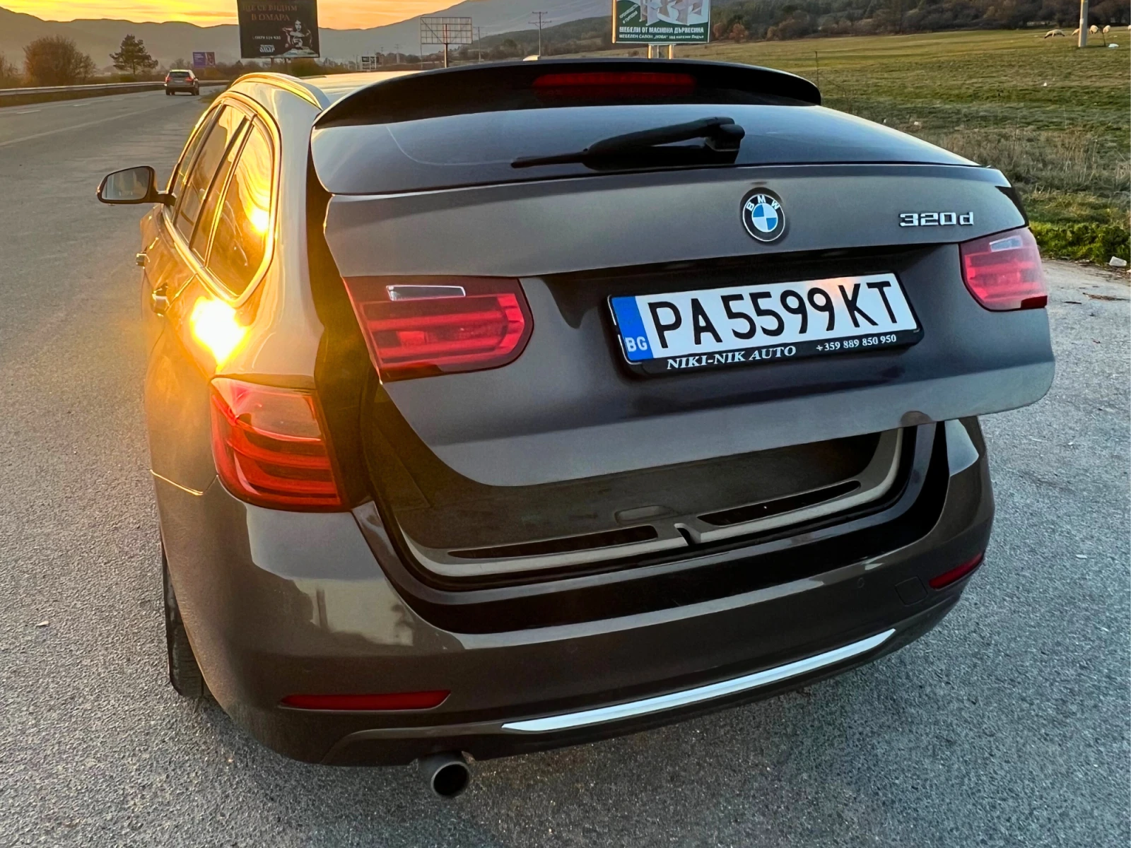 BMW 320 320d MODERN | Mobile.bg   7