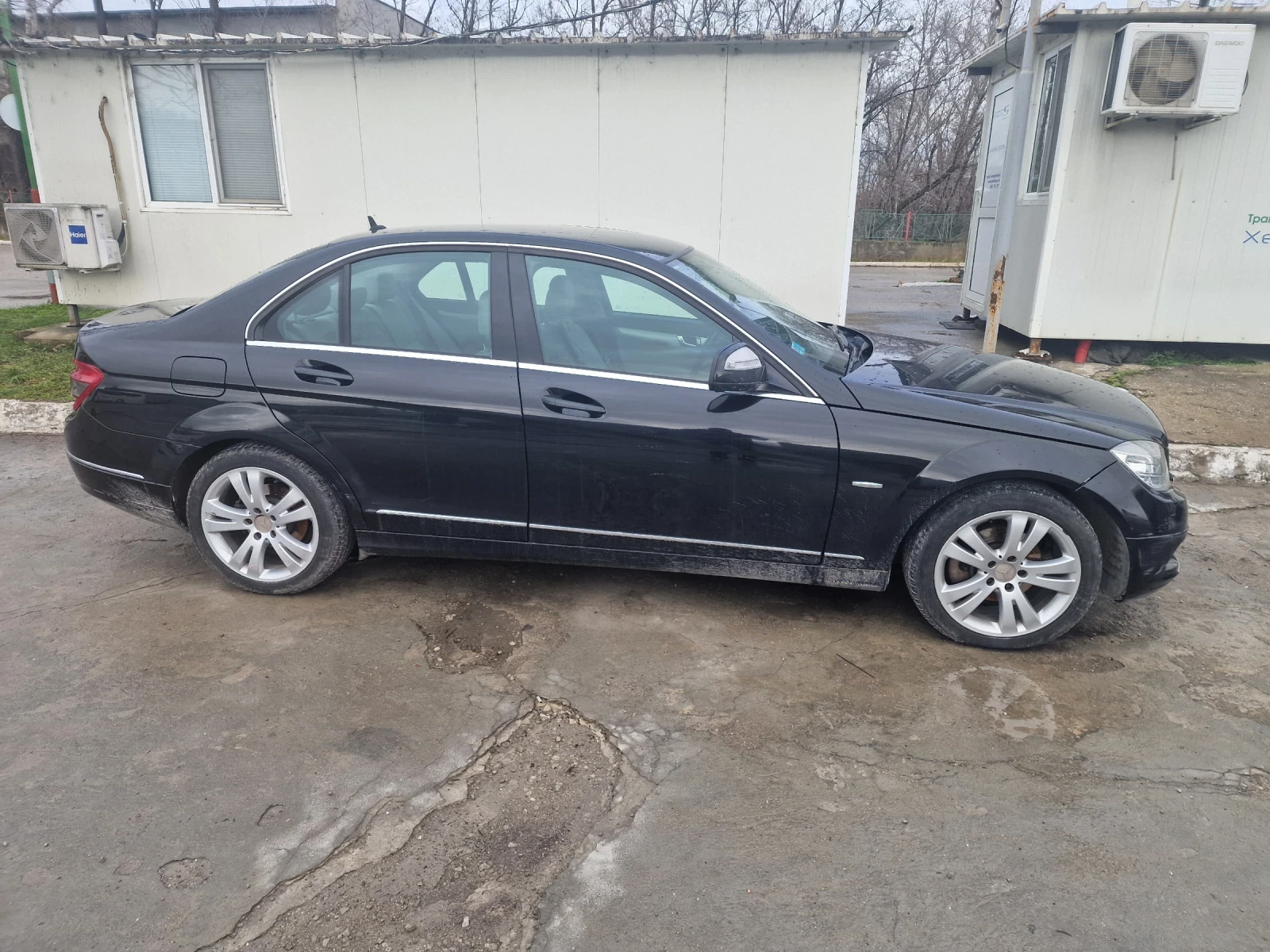 Mercedes-Benz C 200  - изображение 3