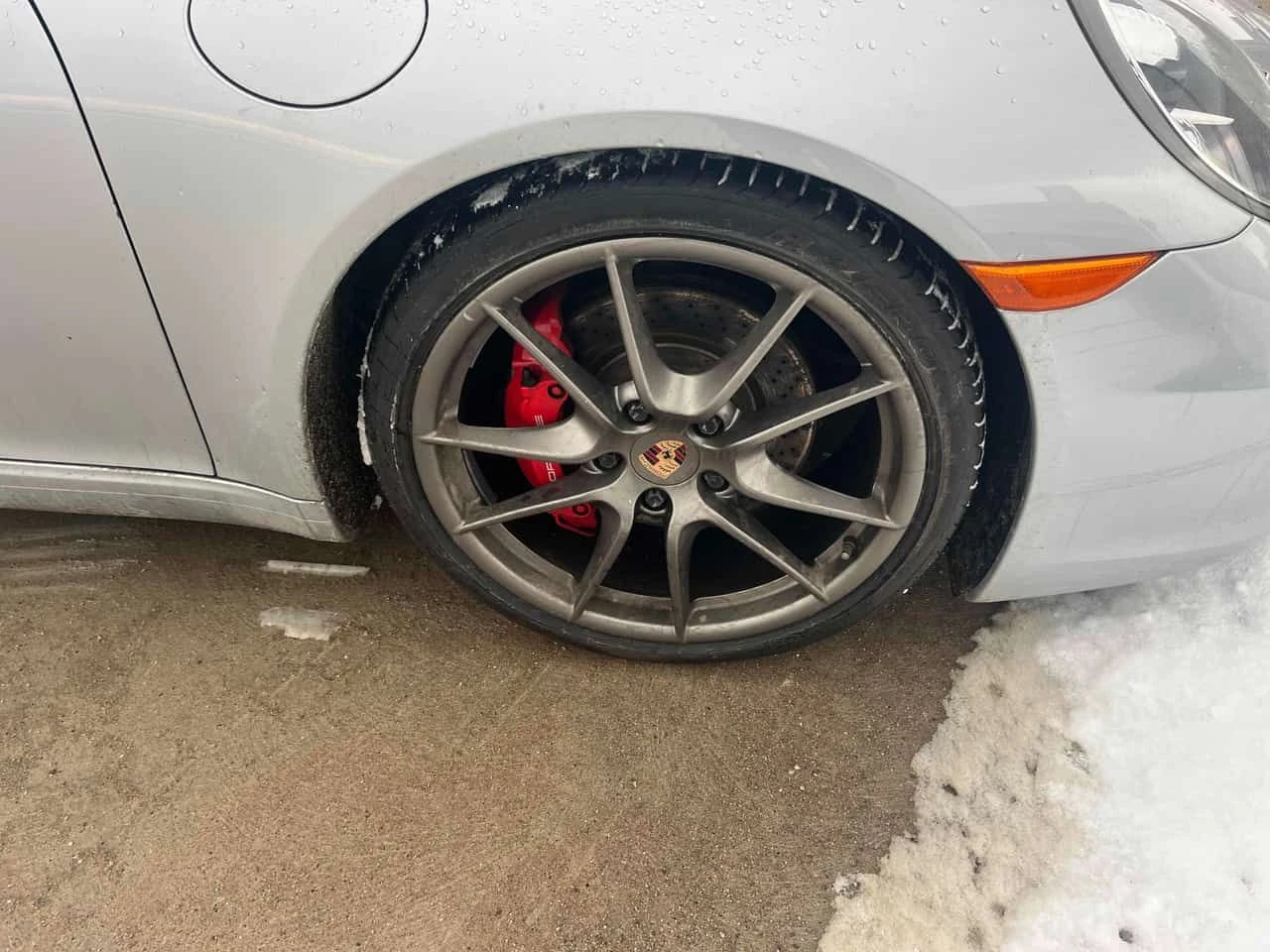 Porsche 911 * 2dr Cpe Carrera S * ПОДГРЕВ* PANO* KEYLESS*  - изображение 7