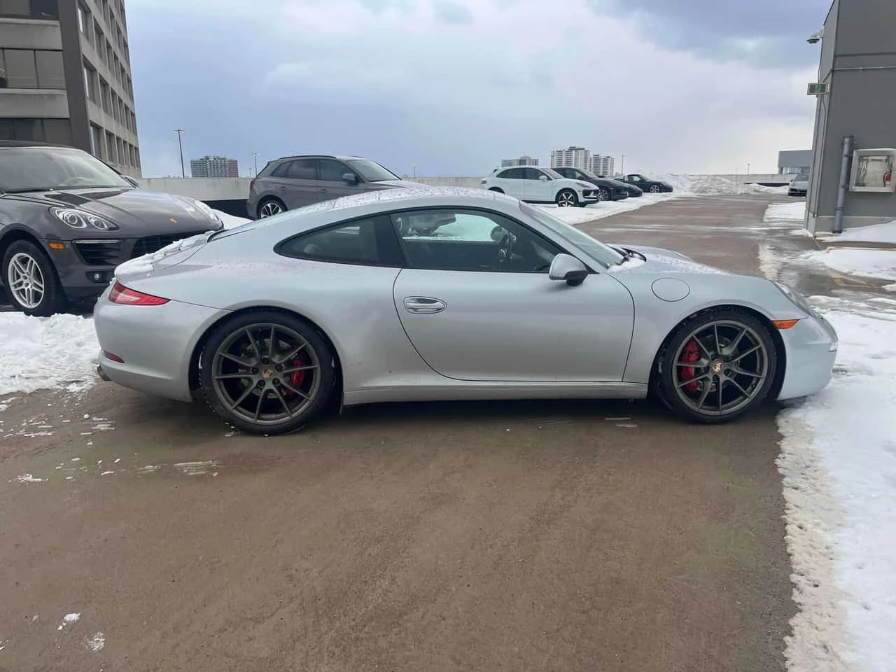 Porsche 911 * 2dr Cpe Carrera S * ПОДГРЕВ* PANO* KEYLESS*  - изображение 3