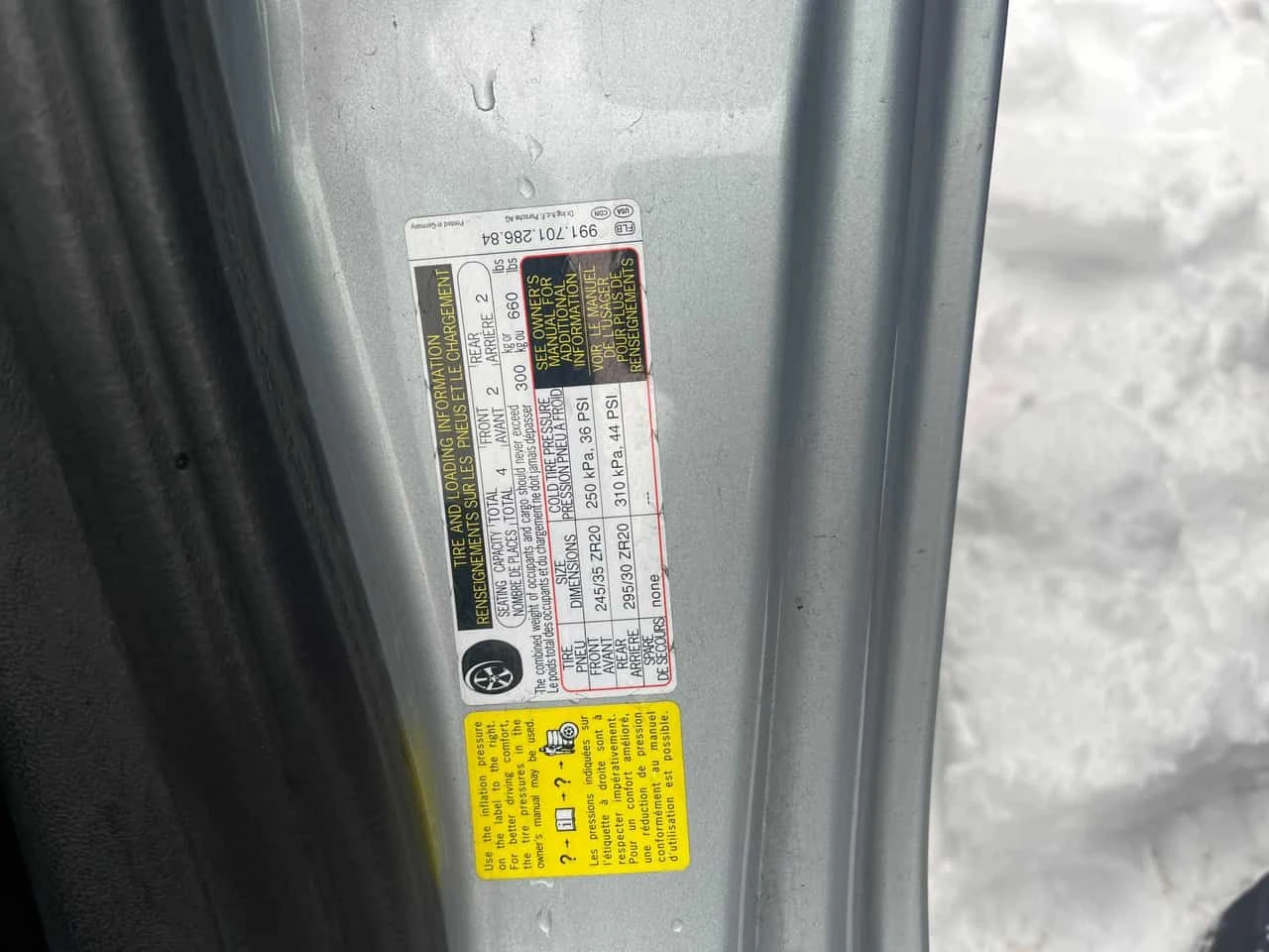 Porsche 911 * 2dr Cpe Carrera S * ПОДГРЕВ* PANO* KEYLESS*  - изображение 10