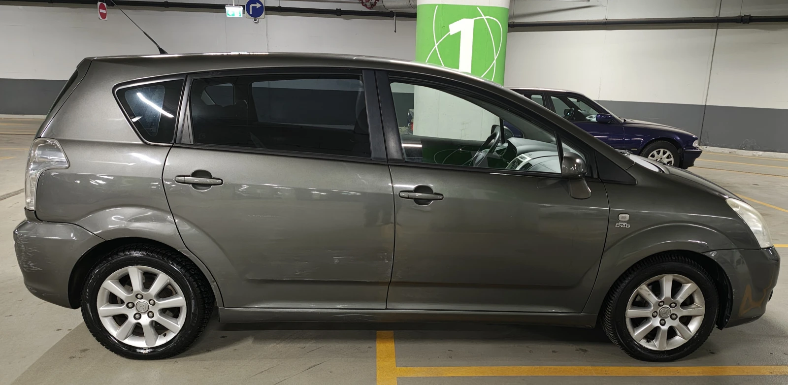 Toyota Corolla verso  - изображение 6